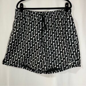 NIKE Swoosh Link Mens Swim Shorts, Black, Size XXL, 0146.